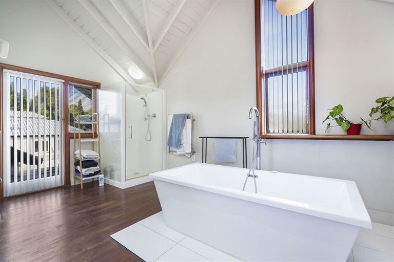 Photo of property in 31 Opoia Road, Hamilton East, Hamilton, 3216