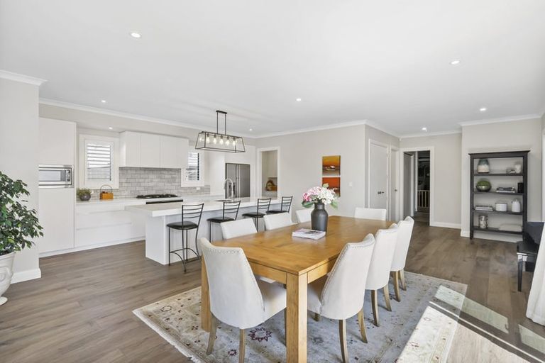 Photo of property in 14 Ringi Lane, Orewa, 0931