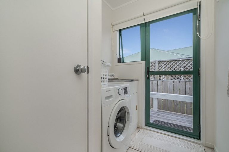 Photo of property in 2 Seascape Avenue, Whitianga, 3510