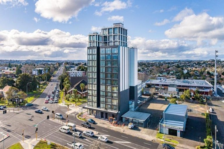 Photo of property in 801/1 Buscomb Avenue, Henderson, Auckland, 0610