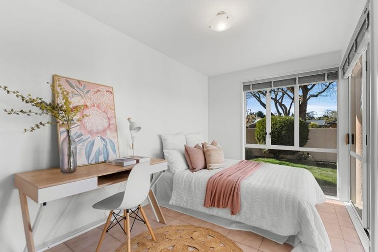 Photo of property in 158 Hawthornden Road, Avonhead, Christchurch, 8042