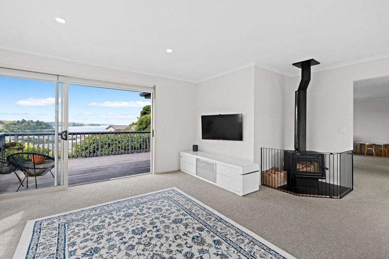 Photo of property in 41 Governor Grey Road, Snells Beach, 0920