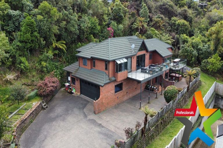 Photo of property in 31 Ewing Grove, Acacia Bay, Taupo, 3330