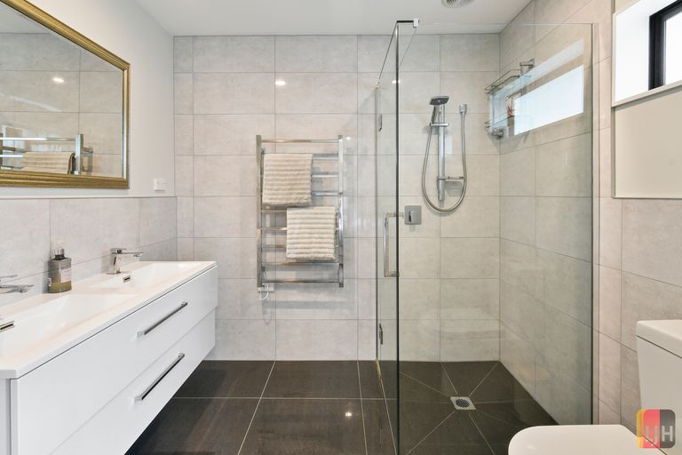 Photo of property in 1 Coulthard Terrace, Opaheke, Papakura, 2113