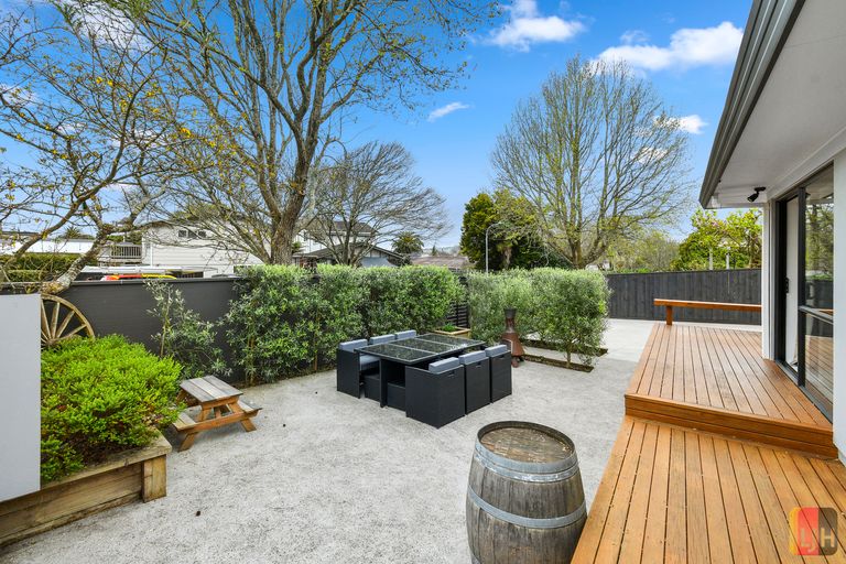 Photo of property in 1 Coulthard Terrace, Opaheke, Papakura, 2113