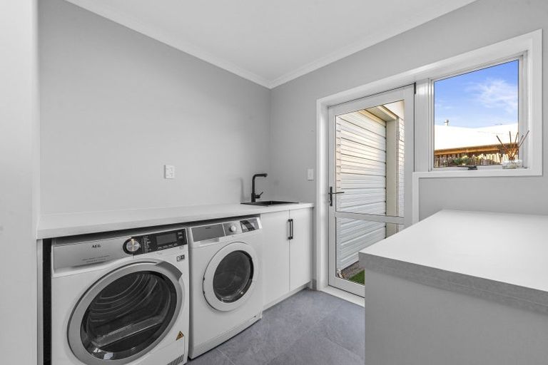 Photo of property in 24 Fahey Avenue, Mount Maunganui, 3116