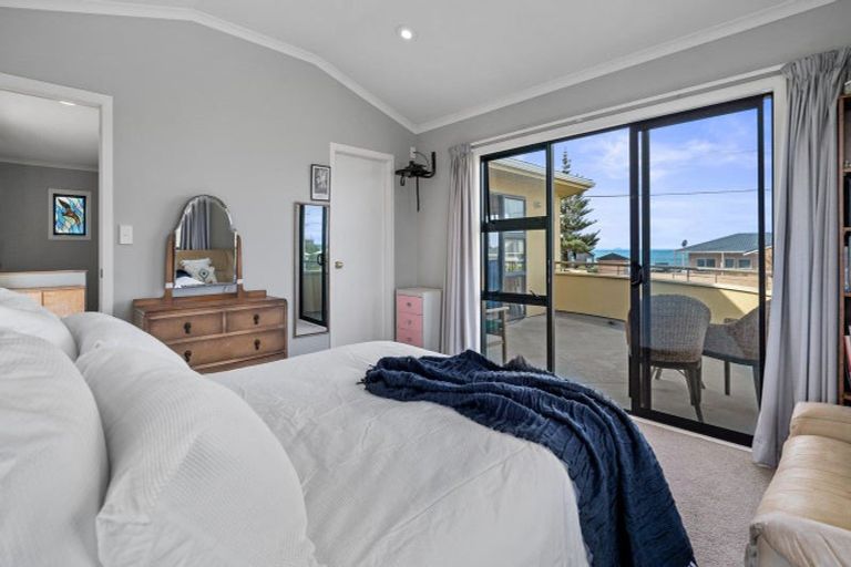 Photo of property in 20 Pukehina Parade, Pukehina, Te Puke, 3189