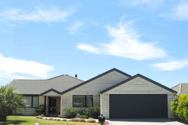 Photo of property in 30 Orlando Crescent, Waimairi Beach, Christchurch, 8083