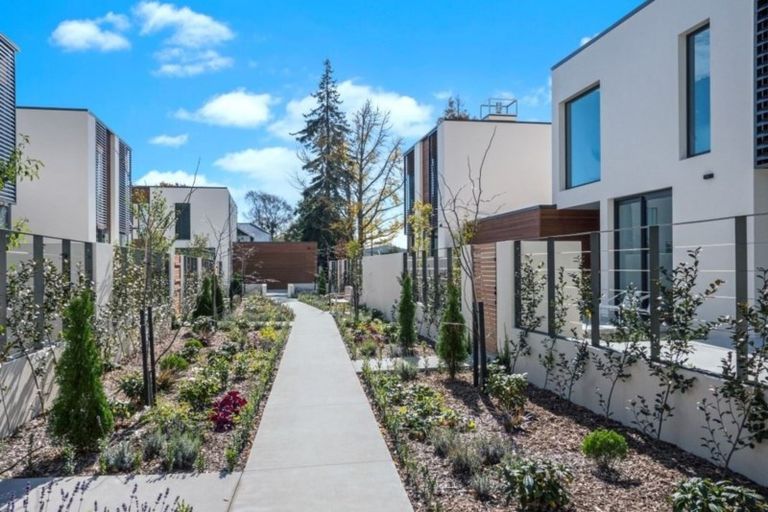 Photo of property in 138e Glandovey Road, Strowan, Christchurch, 8052