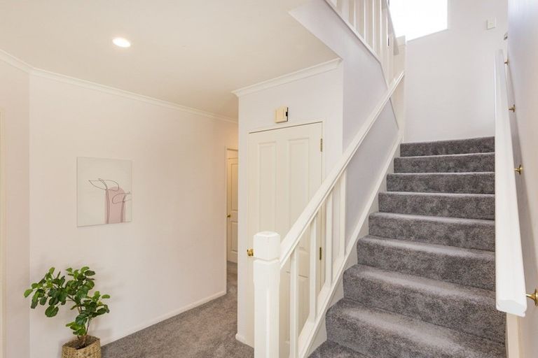 Photo of property in 15a Phoenix Avenue, Hokowhitu, Palmerston North, 4410