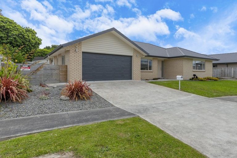 Photo of property in 16 Dal Din Drive, Otaki, 5512