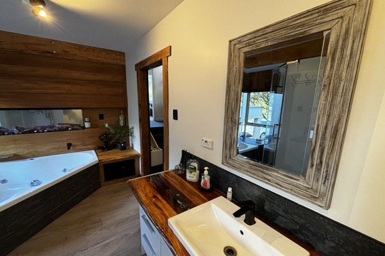 Photo of property in 8b Ronald Street, Strandon, New Plymouth, 4312