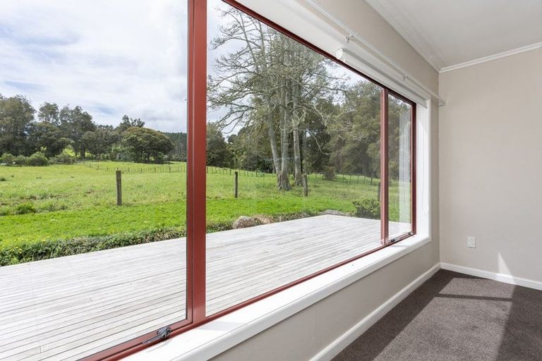Photo of property in 369 Mangakura Road, Helensville, 0875