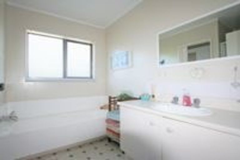 Photo of property in 53 Arthur Crescent, Hilltop, Taupo, 3330