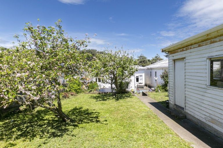 Photo of property in 30 Lavaud Street, Berhampore, Wellington, 6023