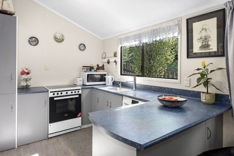 Photo of property in 8 Awa Glade Lane, Tikipunga, Whangarei, 0112