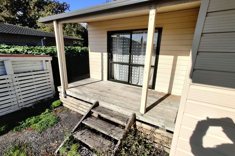 Photo of property in 12a Franklin Avenue, Hokowhitu, Palmerston North, 4410