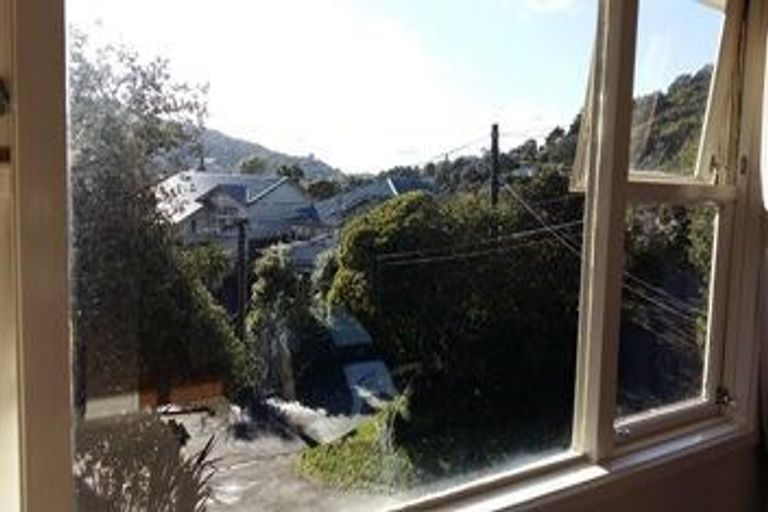 Photo of property in 38-40 Richmond Avenue, Karori, Wellington, 6012