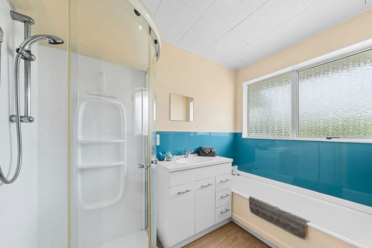 Photo of property in 13 Uenuku Place, Waitara, 4320