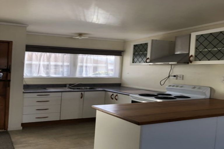 Photo of property in 2/4 Wolfe Street, Regent, Whangarei, 0112