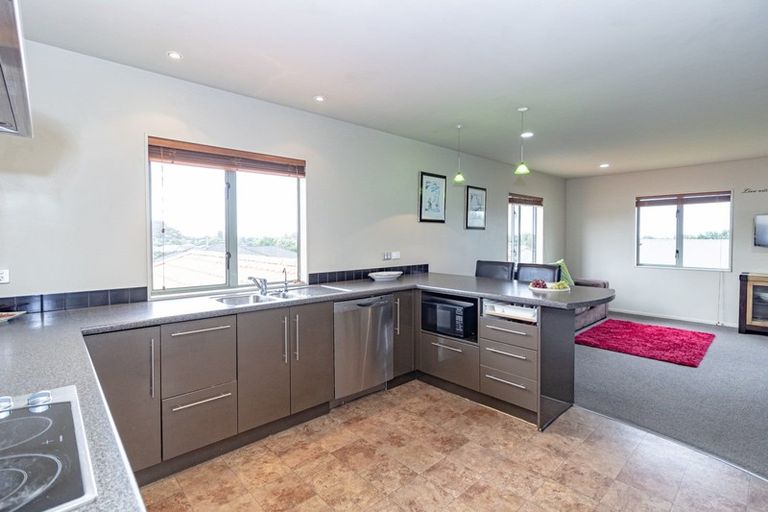 Photo of property in 2 Diana Place, Otamatea, Whanganui, 4500