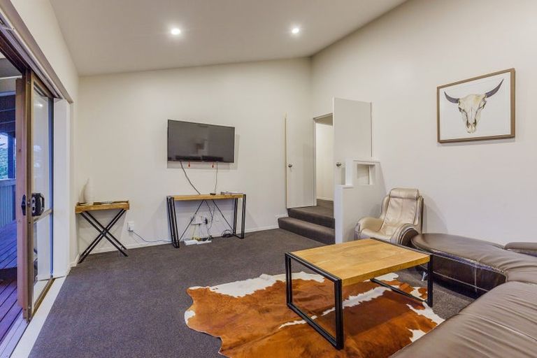 Photo of property in 112 Sartors Avenue, Browns Bay, Auckland, 0630