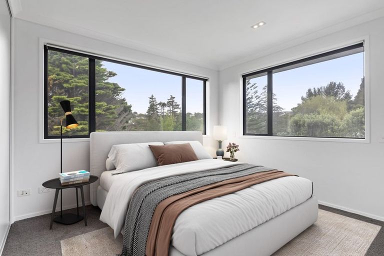 Photo of property in 19 Reydon Place, Cockle Bay, Auckland, 2014