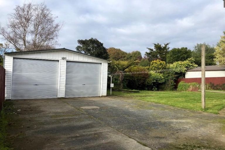 Photo of property in 44 Larchmont Grove, Totara Park, Upper Hutt, 5018