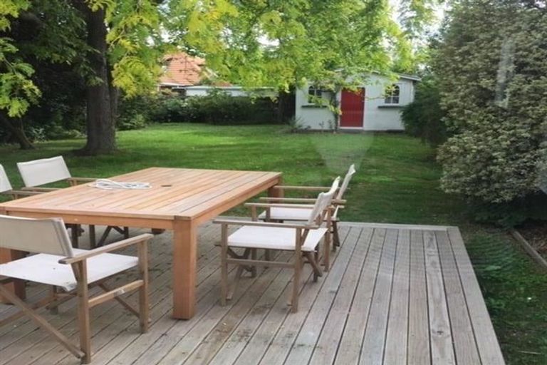 Photo of property in 33 Vagues Road, Northcote, Christchurch, 8052