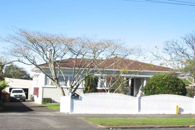 Photo of property in 19 Jutland Road, Manurewa, Auckland, 2102