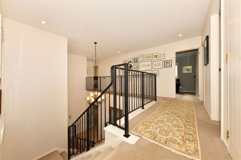 Photo of property in 16a Hadlow Place, Burnside, Christchurch, 8041