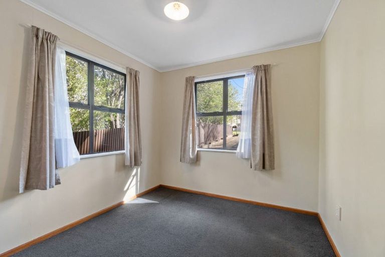 Photo of property in 21 Nikau Street, New Lynn, Auckland, 0600