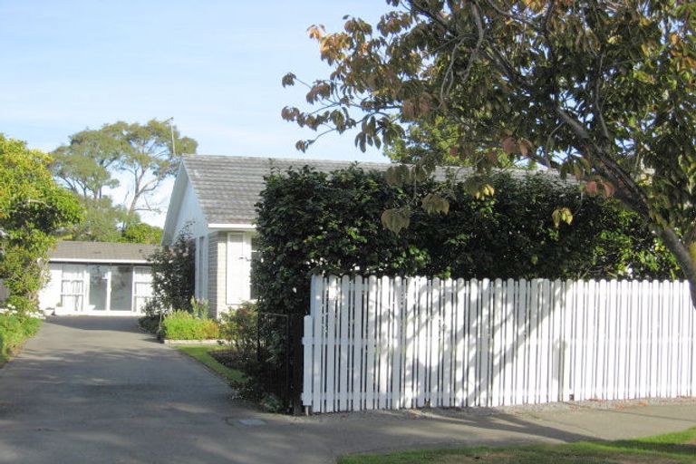 Photo of property in 5 Moorpark Place, Ilam, Christchurch, 8041