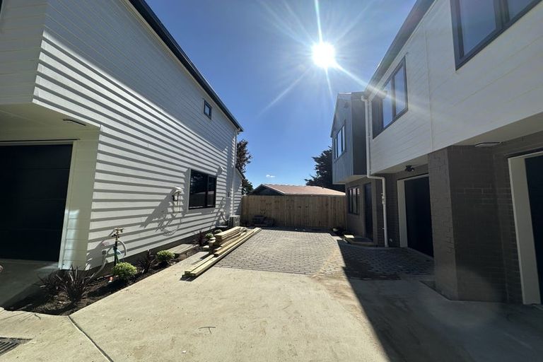 Photo of property in 11c Balwyn Place, Clendon Park, Auckland, 2103