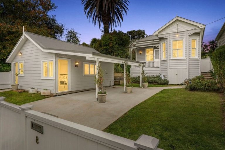 Photo of property in 8 Glen Road, Stokes Valley, Lower Hutt, 5019