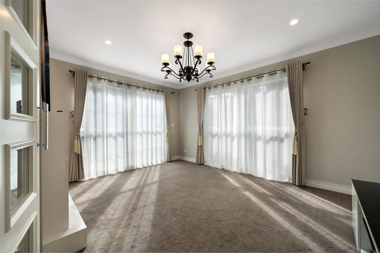 Photo of property in 3 Wallace Road, Ranui, Auckland, 0612