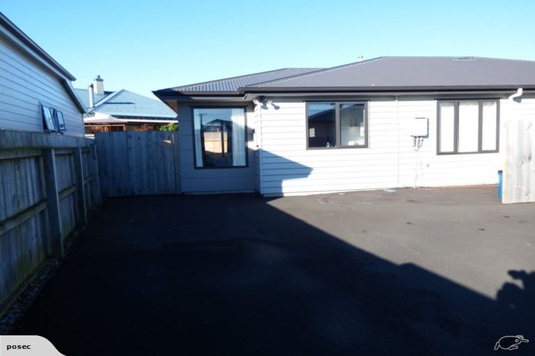 Photo of property in 3/63 Royal Crescent, Saint Kilda, Dunedin, 9012