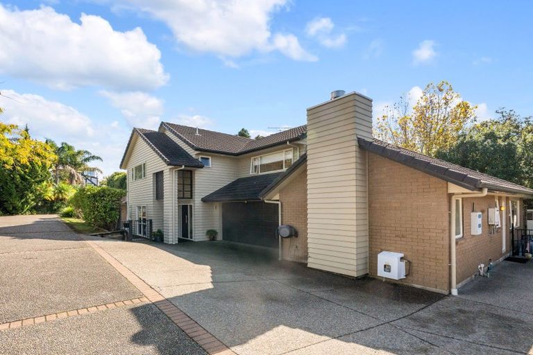 Photo of property in 5 Seymour Road, Mellons Bay, Auckland, 2014