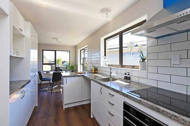 Photo of property in 13 Spriggs Crescent, Greenmeadows, Napier, 4112