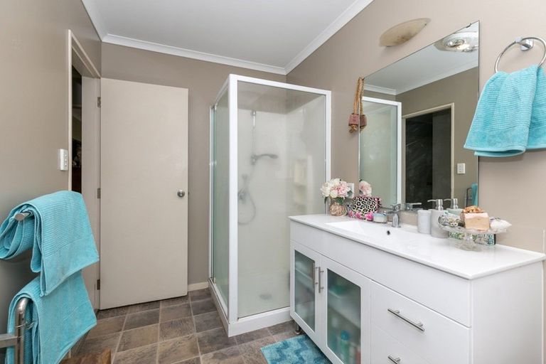 Photo of property in 13 Aldona Place, Fairview Downs, Hamilton, 3214