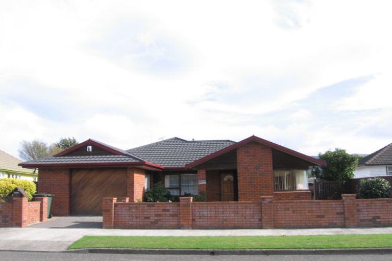 Photo of property in 1b Mcbain Grove, Avalon, Lower Hutt, 5011