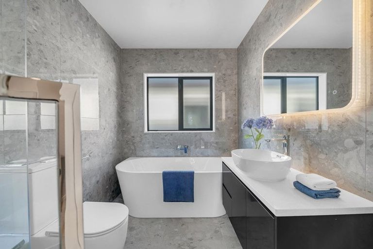 Photo of property in 22 Hermitage Street, Flat Bush, Auckland, 2019