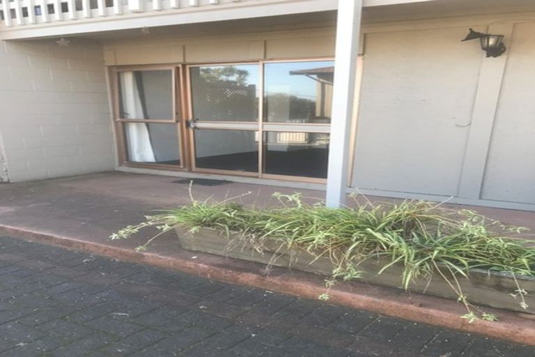 Photo of property in 280b Motutara Road, Muriwai, 0881