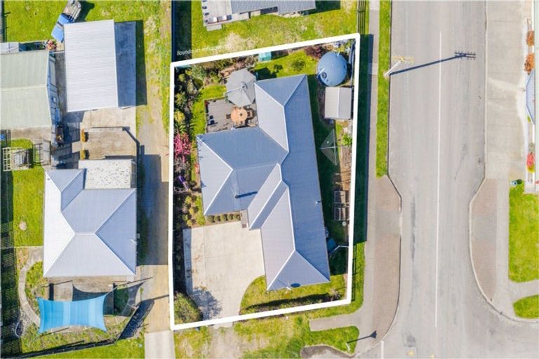 Photo of property in 37 Higginson Street, Otane, 4202