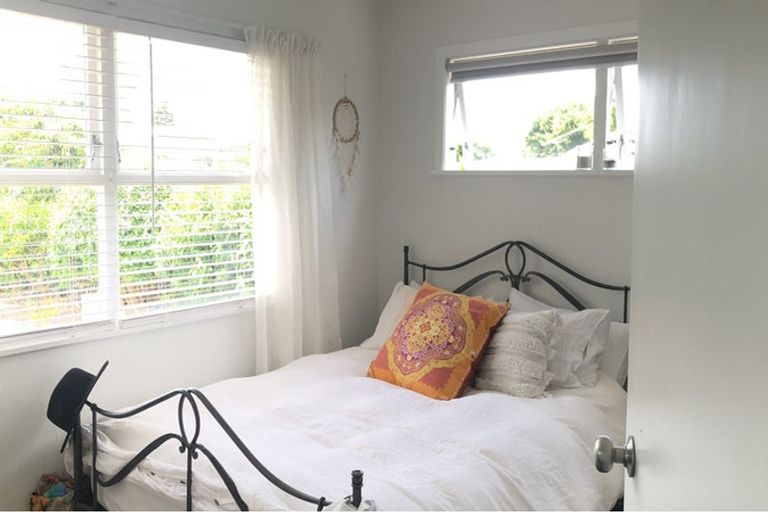 Photo of property in 6 Philip Place, Hillcrest, Auckland, 0627