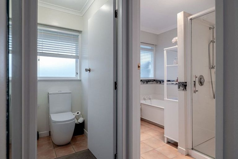 Photo of property in 19 Anaru Place, Awapuni, Palmerston North, 4412