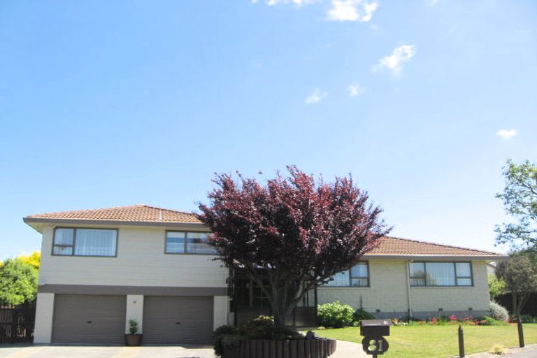 Photo of property in 81 Dunbarton Street, Redwood, Christchurch, 8051