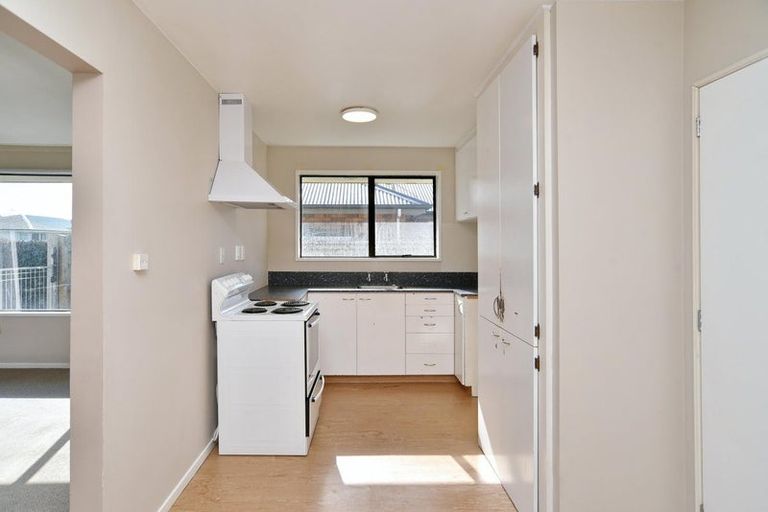 Photo of property in 5 Ballymena Drive, Belfast, Christchurch, 8051