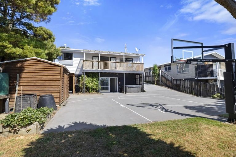 Photo of property in 28 Norwich Avenue, Spotswood, New Plymouth, 4310