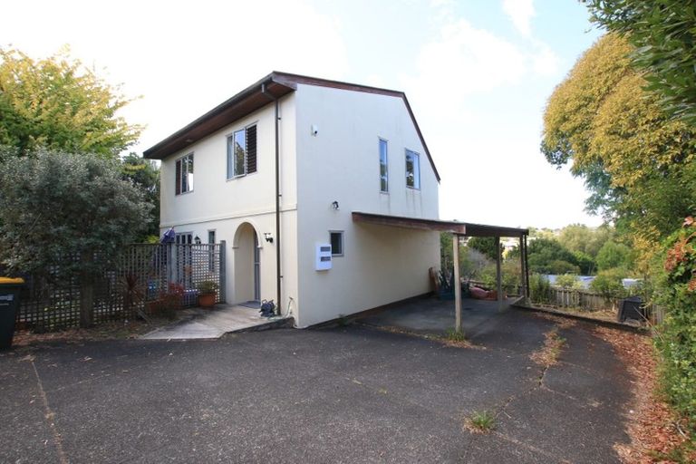 Photo of property in 10a Evan Street, Belmont, Auckland, 0622